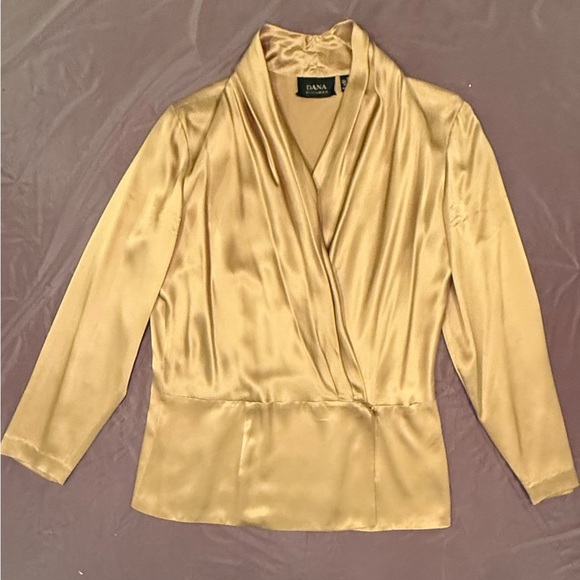 Dana Buchman Gold 100% Silk Cross Front V-neck Blouse Size 12/Large MSRP $325 - Picture 2 of 9